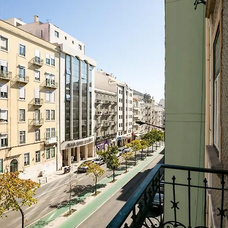 85 & By Ridan Lisbona