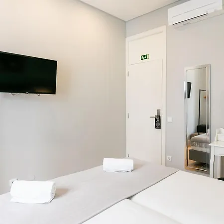 Hotel 85 & By Ridan 3*
