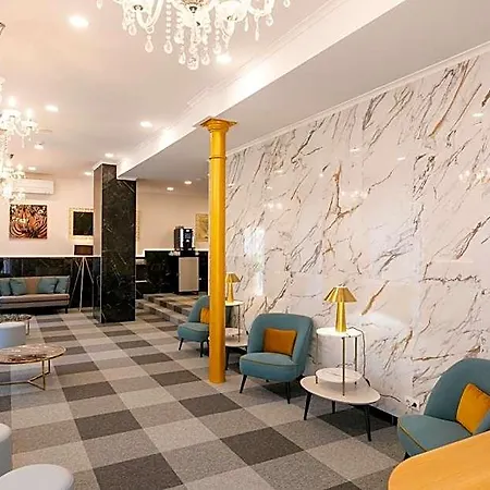 85 & By Ridan Hotell