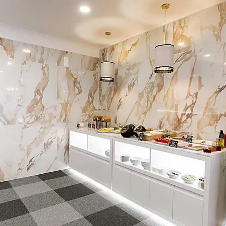 85 & By Ridan Hotel
