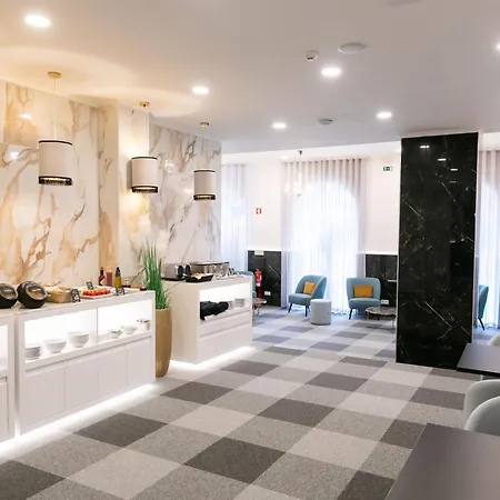 85 & By Ridan Lissabon